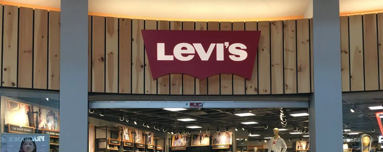 Правообладатель бренда Levi’s отсудил 190 тысяч рублей у предпринимательницы из Ижевска