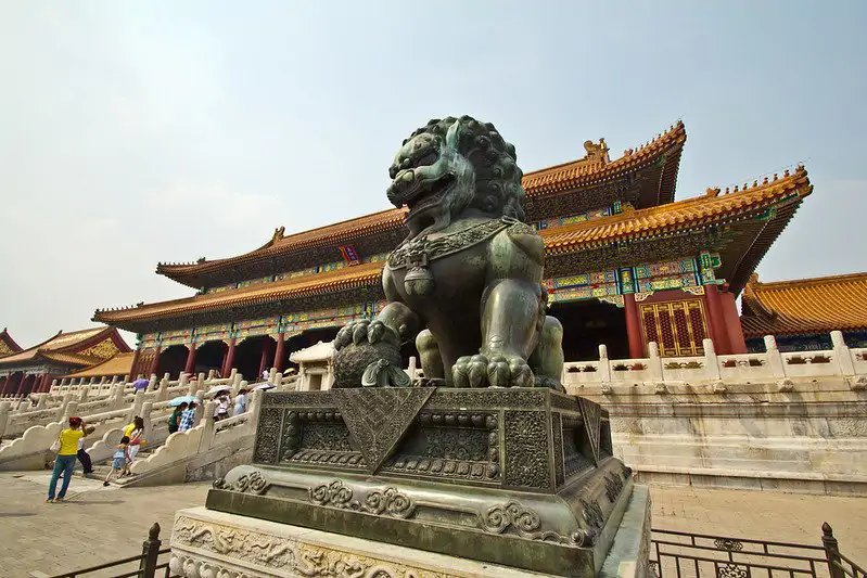 Дайджест новостей в сфере ИС: иностранные заявки на патенты в Китае и иски Crocs о нарушении прав на товарный знак