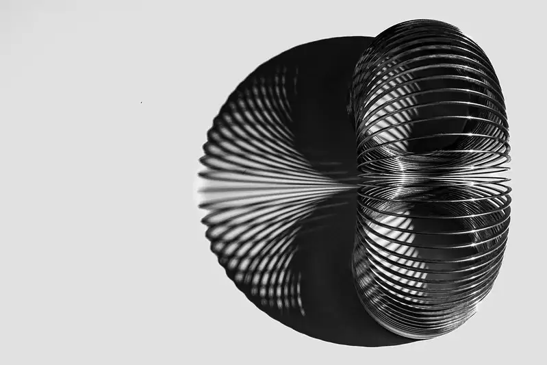 Слинки: история создания игрушки-пружинки