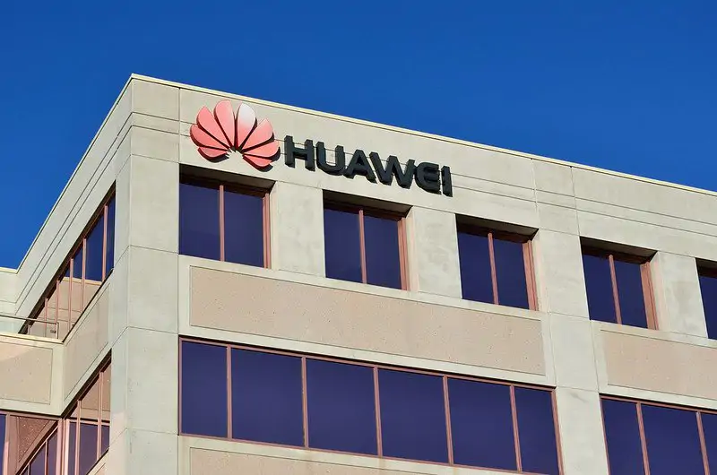 Суд в США рассмотрит иск Huawei к Verizon о нарушении патентов