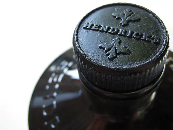 Сеть Lidl и производитель джина Hendrick’s судятся из-за дизайна бутылки