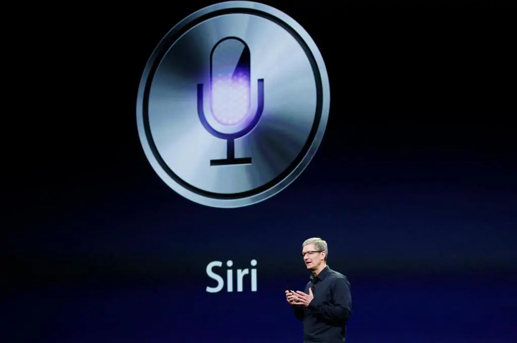 Apple хочет научить Siri читать по губам