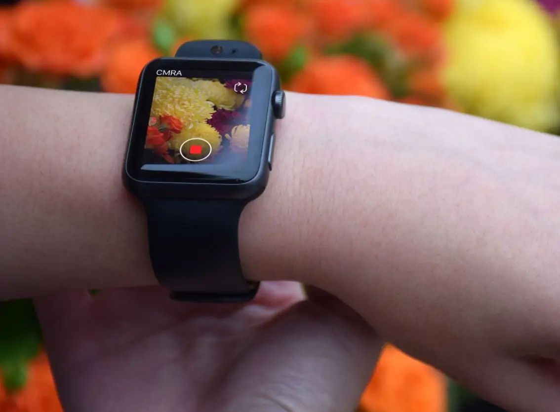 Apple получила патент на часы с камерой для селфи